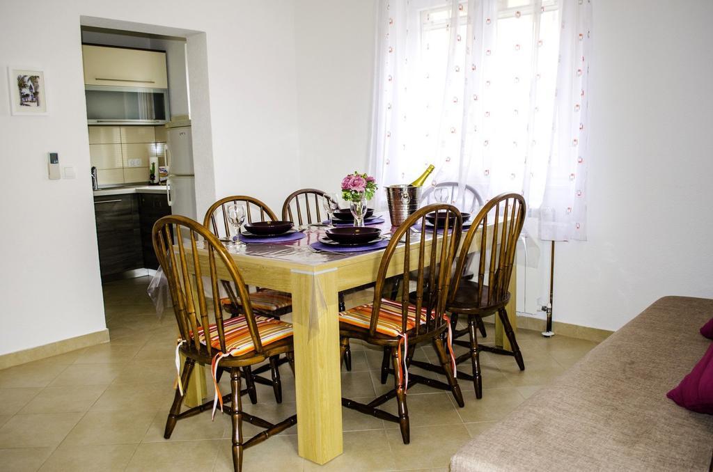Apartments Zlatka Трогір Номер фото