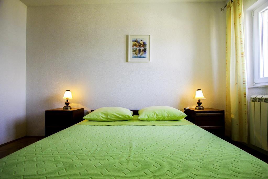 Apartments Zlatka Трогір Номер фото