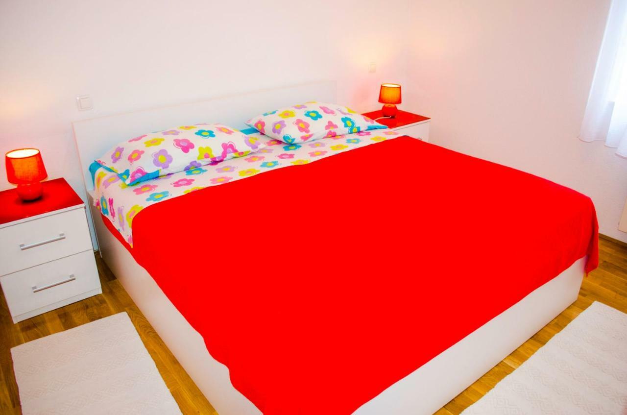Apartments Zlatka Трогір Екстер'єр фото