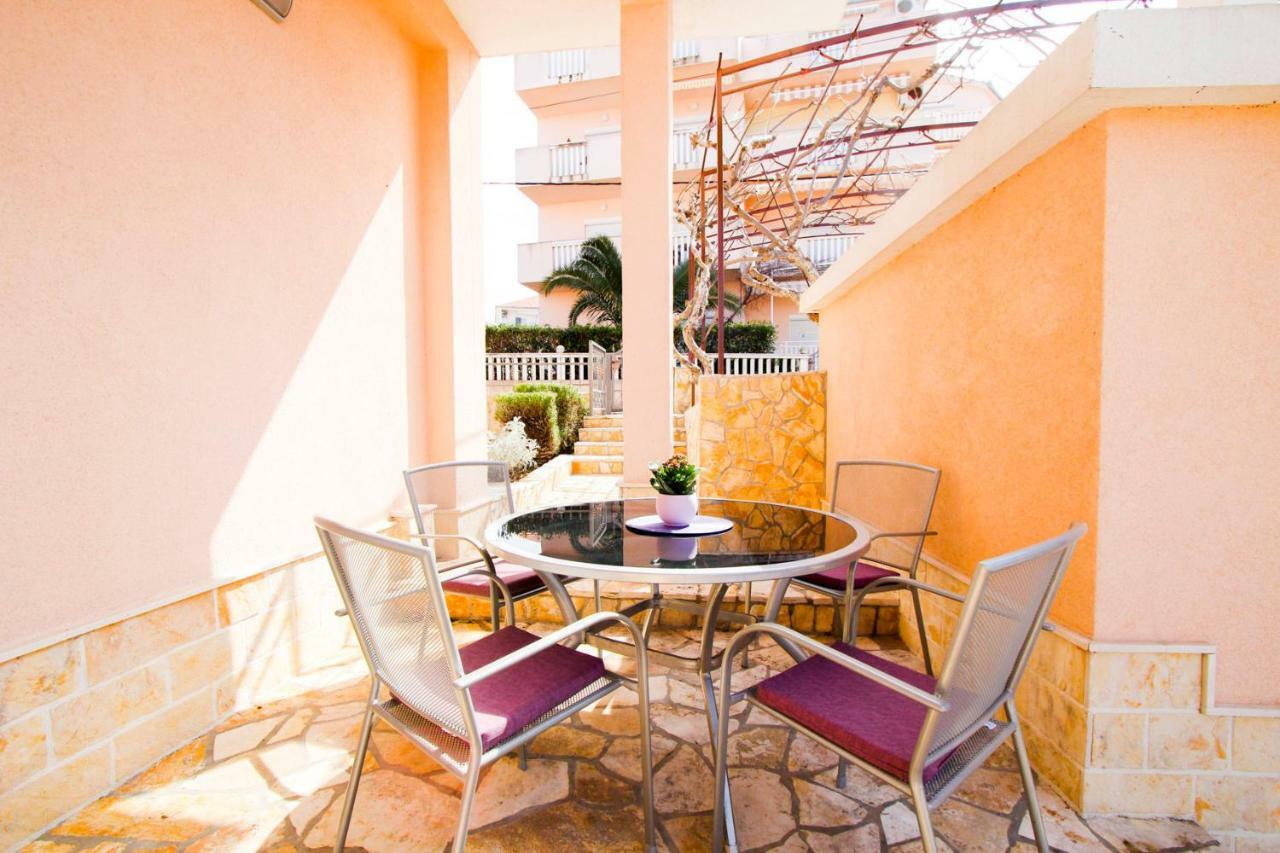 Apartments Zlatka Трогір Екстер'єр фото